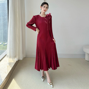 Váy xếp li Miyake 2025 Bộ sưu tập mùa thu Đầm nữ thường ngày sang trọng và sang trọng thêu và kim cương giả cao cấp - Product Image 3