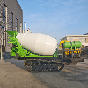 Promotion : Camion malaxeur à béton sur chenilles de 3 m³ avec moteur, boîte de vitesses et transmission hydraulique pour projets de construction - Product Image 4