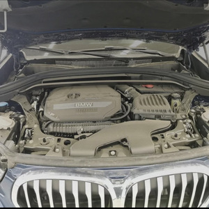 Auto Usado <span class=keywords><strong>BMW</strong></span> X1 Modelo 2022 SDrive25Li Edición Leading, 5 Puertas, 5 Asientos, SUV, Diseño de Puerta Trasera Abatible, Tanque de Combustible de 61L, 505-1650L - Product Image 4