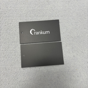 تصميم فاخر لبطاقات تعليق الملابس، ملصقات بلاستيكية شفافة من البي في سي للملابس، بطاقات تعليق مخصصة بشعار وحبال - Product Image 5