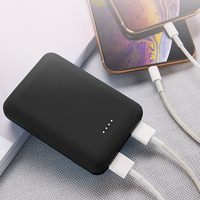 Étiquette personnalisée Ultra Ultra Slim Portable 2A/1A USB Powerbank Mini Chargeur Mobile 5000mAh Power Bank