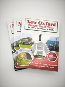 Manuel scolaire africain : Nouveau cours d'anglais Oxford pour les écoles secondaires supérieures – Impression de livres - Product Image 1