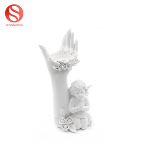 Figurine d'ange en résine décoration main conception de forme de fleur porte-chandelier - Product Image 3