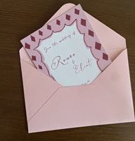 Enveloppes personnalisées blanc poudré avec effet dégradé délicat, enveloppes personnalisées avec nom ou slogan sur mesure