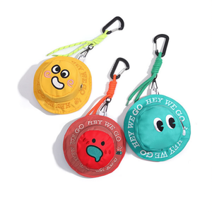 Portachiavi con emoji e moschettone per borsa e chiavi, design colorato e carino - Product Image 1