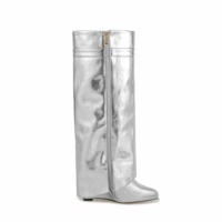 Bottes hautes pour femmes de marque célèbre, talon compensé, mode personnalisée, superposition en PU métallique, cadenas, bottes de requin