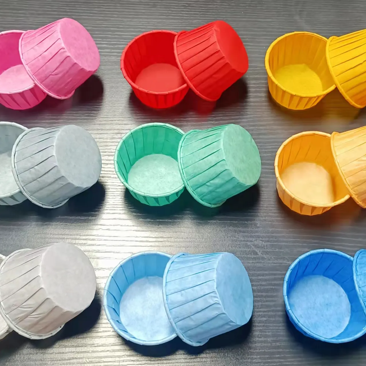 5*4cm 100pcs/bottle pure color Disposable Printed Paper Cupcake Rolled Rim Cake Cup Liners Paper Cupcake For Baking