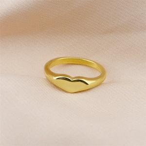 Anillo de Joyería Fina de Moda, Anillo de Corazón en Blanco de Acero Inoxidable para Chicas - Product Image 1