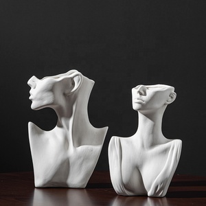 Vases en céramique personnalisés en porcelaine <span class=keywords><strong>Vase</strong></span> en <span class=keywords><strong>forme</strong></span> de <span class=keywords><strong>visage</strong></span> de fille mate pour la décoration intérieure - Product Image 2