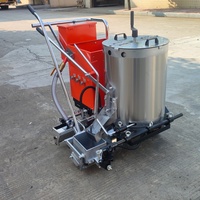 Machine de marquage routier à chaud à largeur réglable et durable pour une marquage de lignes durable
