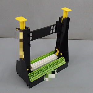 63021 63021/ผู้ถือสำหรับบอร์ดเอาท์พุทแร็ค2ใช้ต้นฉบับใหม่พร้อมสต็อกอุตสาหกรรมระบบอัตโนมัติ - Product Image 1