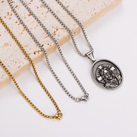 Collier pendentif médaillon croix de Jésus en acier inoxydable vintage, amulette sacrée, bijoux religieux chrétiens tendance