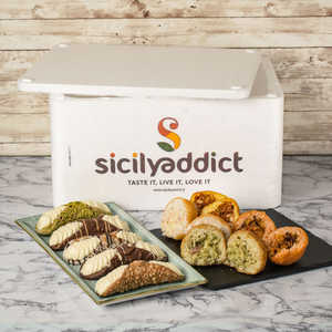 ชุดของขวัญ Sicilyaddict Sicilian Delights รวมขนมหลากหลายชนิด บรรจุในกล่องพลาสติก พิมพ์ลายดิจิทัล - Product Image 1