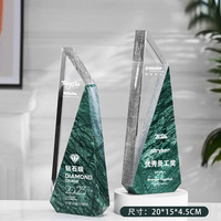 Trophées et récompenses en cristal K9 marbré personnalisés en gros, gravés à la main, en verre, médailles et plaques