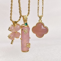 Bijoux fantaisie rose jade véritable pierre en acier inoxydable plaqué or papillon trèfle à quatre feuilles pendentifs colliers pour femmes