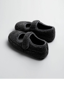 New Winter Unisex Teddy Fleece <b>Indoor</b> <b>Shoes</b> Light Warm Non-slip Faux Wool Plush Slippers for Yoga & Home Available For Wholesale - Product Image 3