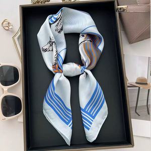 Женский ветрозащитный декоративный шарф с изображением лошади, четыре квадрата, 2025 лето - Product Image 5