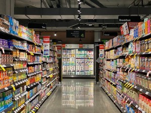Meilleures solutions de présentation pour magasins de tabac 2025 : Vitrines en verre et mobilier de présentation de marchandises - Product Image 4