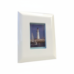 Cornice Fotografica in Vetro Bianco Parzialmente Piatto 150x200, Prodotto Decorativo in Legno e Plastica - Product Image 2