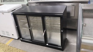 <span class=keywords><strong>Frigorifero</strong></span> <span class=keywords><strong>Orizzontale</strong></span> a Tre Porte con Raffreddamento a Ventola e Porta in Vetro per Bancone Bar - Product Image 6