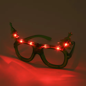 Sapin de Noël artificiel durable avec lumières LED pour accessoires de fête - Product Image 4