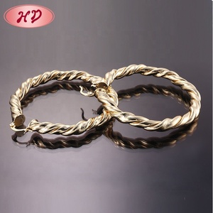 Nuevos <span class=keywords><strong>Aretes</strong></span> <span class=keywords><strong>de</strong></span> Aro Grandes <span class=keywords><strong>de</strong></span> Moda en <span class=keywords><strong>Oro</strong></span>, Precios en Pakistán - Product Image 3