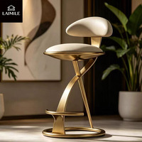 Tabouret de bar moderne en métal doré et velours, hauteur réglable, design incurvé avec repose-pieds pour cuisine, bar, hôtel, projet commercial