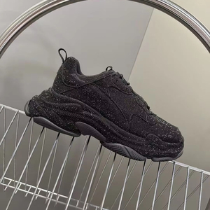 Wholesale top-quality luxurious and fashionable casual <b>shoes</b> in solid colors with thick soles, suitable for sports activities. - Product Image 1