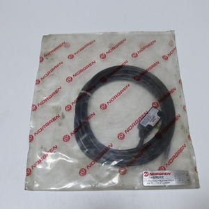 Nuevo PLC Original en Existencia, QM/32/2, Controlador de Programación PLC Dedicado para Automatización Industrial - Product Image 1