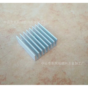 Disipador de calor de aluminio Yx de 25x10x25 mm con un solo orificio para disipación de calor - Product Image 4
