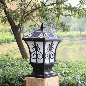 Aluminium Matériau Imperméable Fantaisie Porte Principale Carré Vintage Décoratif Extérieur Led Jardin Solaire Pilier Lumière - Product Image 3