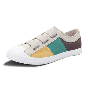 Chaussures en <span class=keywords><strong>toile</strong></span> originales respirantes de grande taille pour hommes Chaussures de marche décontractées Chaussures vulcanisées antidérapantes pour hommes et garçons - Product Image 1