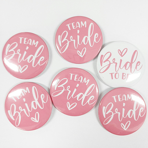 Pin Metálico Redondo con Forma de Bandera, para Novias, Equipos, Graduaciones, Regreso a Clases, Regalos de Ramadán, Precio de Fábrica, Gran Venta - Product Image 1