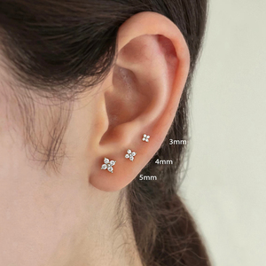 CANNER Juego de 3 Piezas de Plata de Ley 925, Aretes Minimalistas con Flores y Diamantes, Mini Aretes Pequeños con Circonita para Niñas, Joyería de 18k - Product Image 2