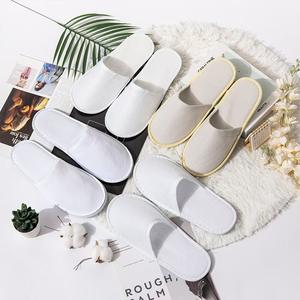 Pantuflas de <span class=keywords><strong>Hotel</strong></span> Personalizadas de Bajo Costo al por Mayor, Pantuflas de Spa para Habitaciones de Huéspedes, Punta Cerrada, Portátiles, Ecológicas, Antideslizantes, de Un Solo Uso - Product Image 1