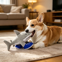 Jouet à mâcher pour chien Shark Dog avec pieds de baskets, jouet de dentition durable en peluche pour chiot