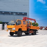 Grue montée sur camion JMC Cargo 4x4 Petite grue à flèche de 3 tonnes à vendre