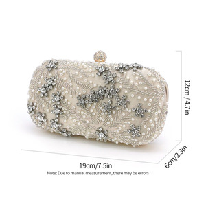 Bolso de mano rectangular brillante con perlas y diamantes de imitación de alta calidad para mujer, bolso de noche, bolso de mano para boda. - Product Image 5