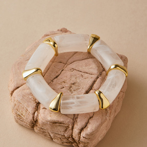 Bracelet extensible en perles acryliques géométriques pour femme - Motif marbré tourbillonnant, <span class=keywords><strong>accent</strong></span> doré, bracelet élastique pour style bohème et usage quotidien - Product Image 4