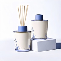 Ventes en gros de flacons de diffuseur de parfum en verre personnalisés de luxe, pots à crème uniques, pots à crème vides avec couvercles
