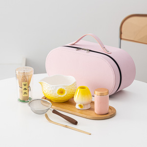 Ensemble de <span class=keywords><strong>matcha</strong></span> japonais 7 pièces : fouet en bambou (chasen), bol de cérémonie à bec verseur, cuillère, tamis, repose-fouet et torchon en rose - Product Image 2