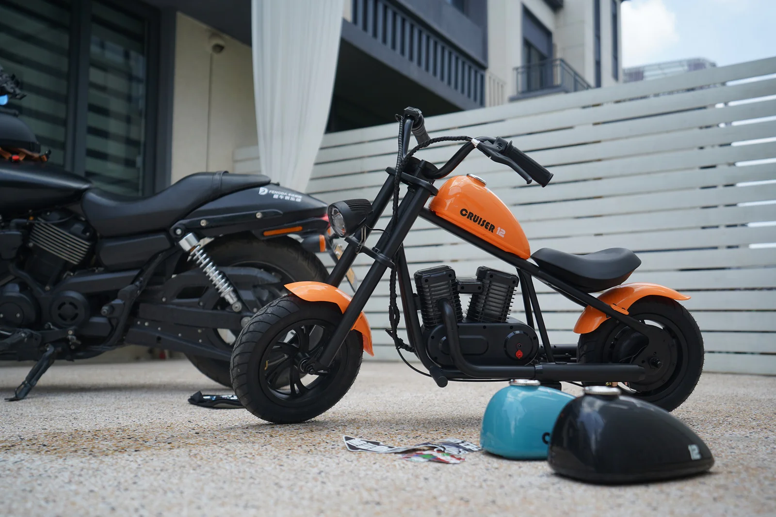 ハイパーゴーゴー　子供用電動乗用バイク チョッパー Hafd414b4756e41b98eff139d05462