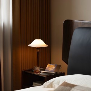 Lámpara de Mesa de Vidrio Estilo Vintage Francés, E26 LED 220V, Cuidado de la Vista, Lámpara Decorativa para Dormitorio y Sala de Estar, Control con Interruptor - Product Image 2