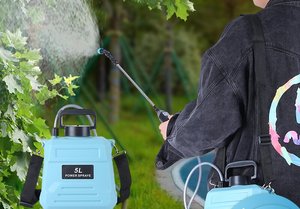 Vente chaude 5L <span class=keywords><strong>Pulvérisateur</strong></span> <span class=keywords><strong>électrique</strong></span> portable Jardin et usage domestique Pompe manuelle en plastique Batterie Pulvérisation agricole - Product Image 3