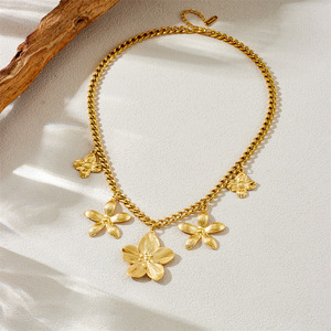 Gold Plated Stainless Steel Flower Pendant Chunky Chain Clavicle Necklace For Women Party Jewelry - Product Image 3