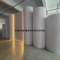Nouveau design – Support de toile de fond de mariage en PVC blanc, socle ondulé, présentoir de couloir