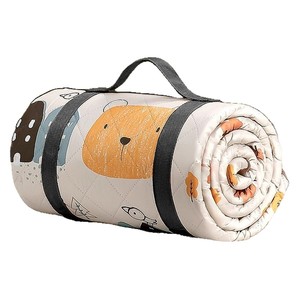 Alfombra de Picnic Portátil, Alfombra para Exteriores, Camping, Playa, Césped, Antideslizante, Resistente a la Humedad, Tela Oxford, Diseño Rectangular de Dibujos Animados - Product Image 1