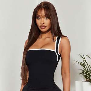 Dropshipping 2025 primavera y verano cuello cuadrado pulóver <span class=keywords><strong>ancho</strong></span> hombro Correa Chaleco Corto Top <span class=keywords><strong>camiseta</strong></span> - Product Image 4