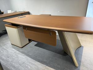 Conjunto de muebles de oficina de lujo moderno contemporáneo Durable Último ejecutivo CEO Escritorio Gerente Mesa de uso de empresa de MDF en forma de L - Product Image 3