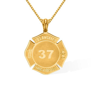 Collana con Ciondolo Distintivo Personalizzato in Ottone Placcato <span class=keywords><strong>Oro</strong></span> per Vigili del Fuoco, Gioiello Commemorativo Inciso con Nome <span class=keywords><strong>Città</strong></span> e Numero per Pompieri - Product Image 1